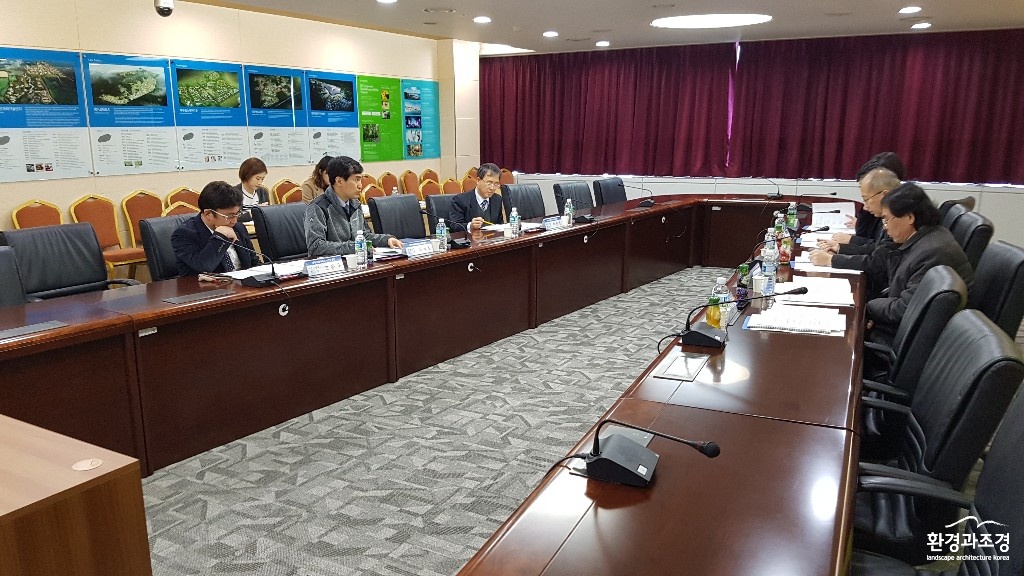 17-0315+추진단+회의+사진.jpg