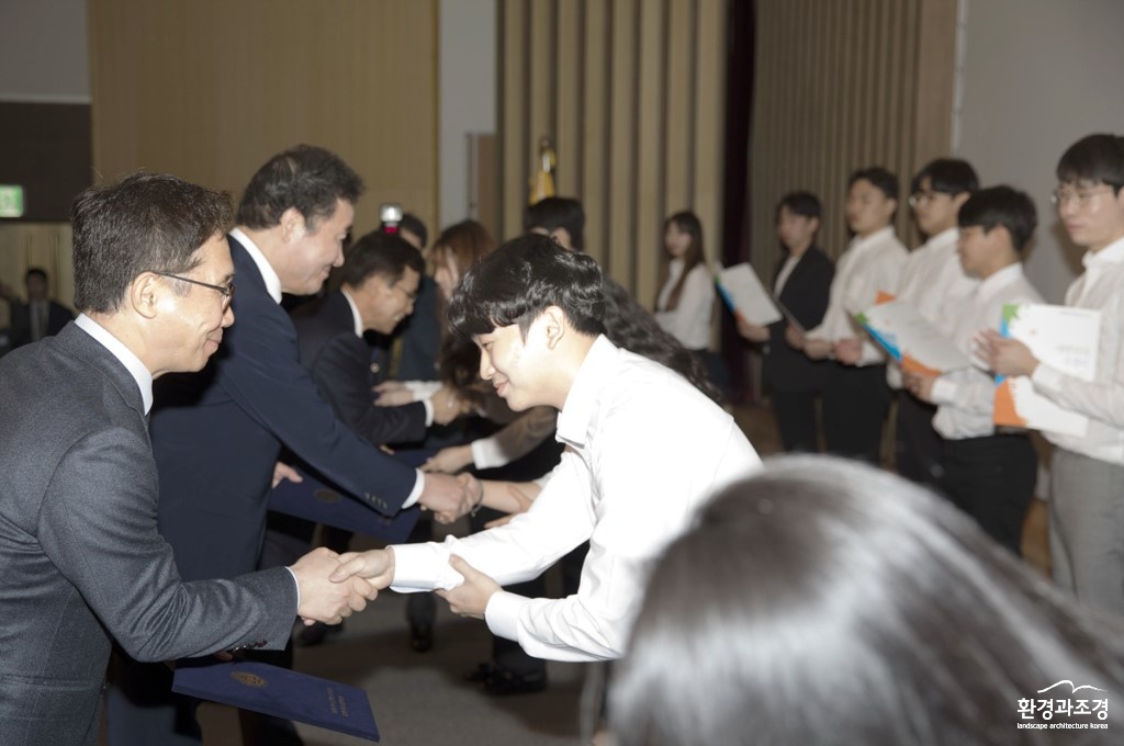 818A8030.jpg