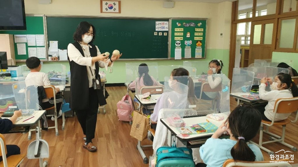 낙동강 보도.jpg