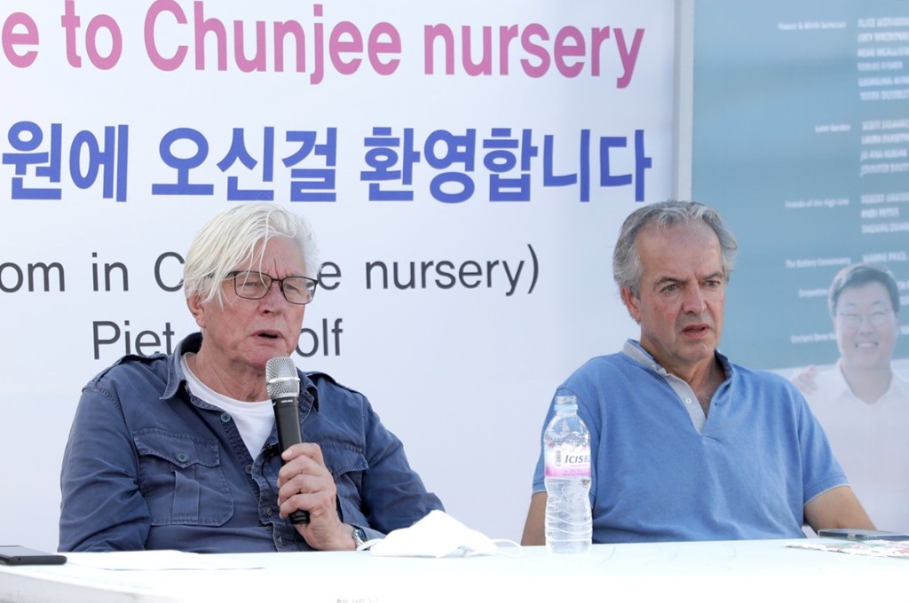 아우돌프.jpg