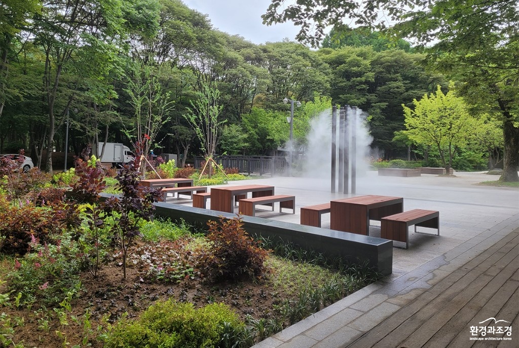 야외쉼터(쿨링포그) 보도.jpg