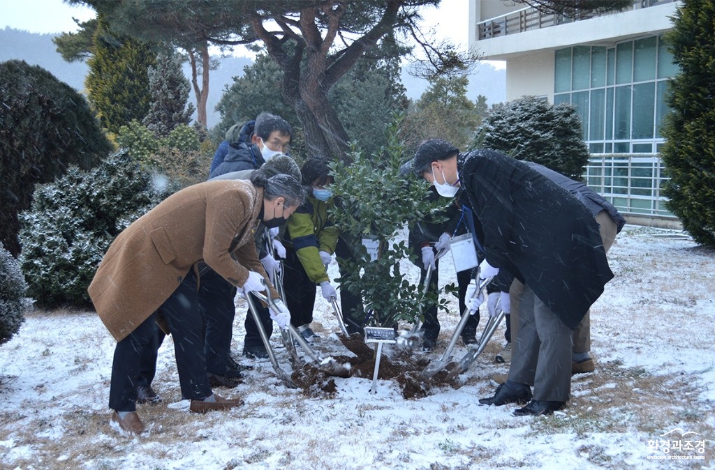 기념식수 보도도도.jpg