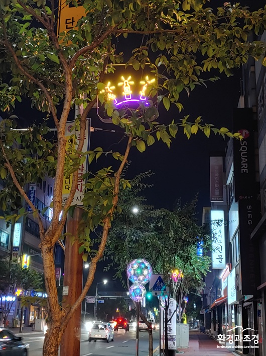 [건축경관과]군산의 야간경관은 낮보다 아름답다-나운동.jpg