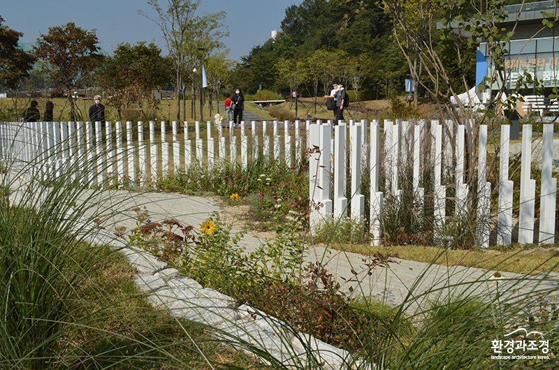동상2 보도.jpg
