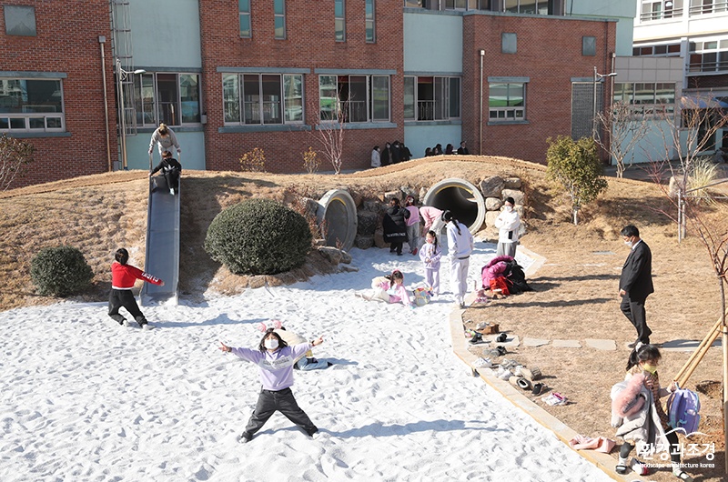 밀주초등학교 (사진=경남도 교육청 제공).jpg