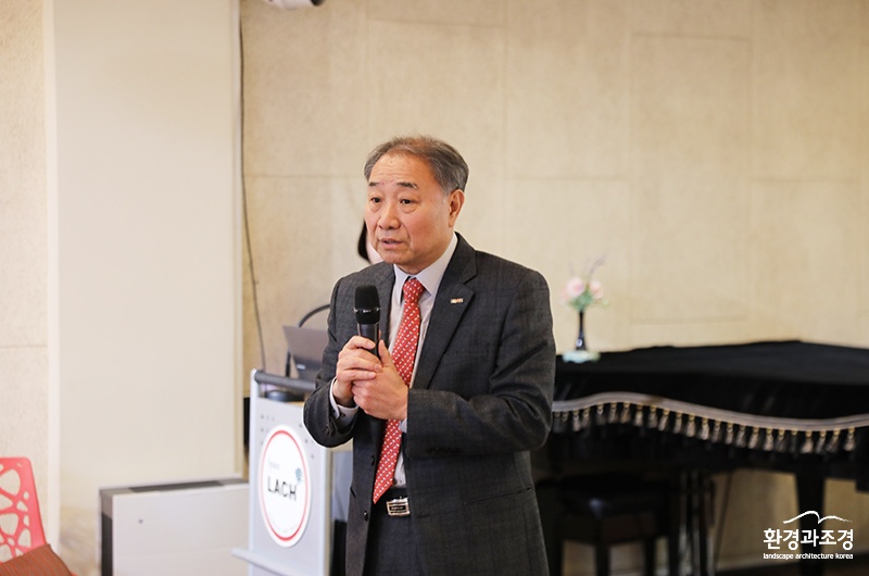 한승호 조경가드닝 멘토협의회 회장.jpg