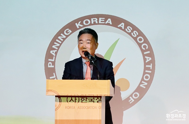 박영철 차기 회장.jpg