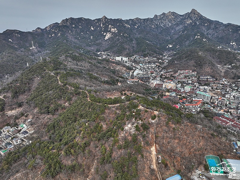 탕춘대성(원경).jpg
