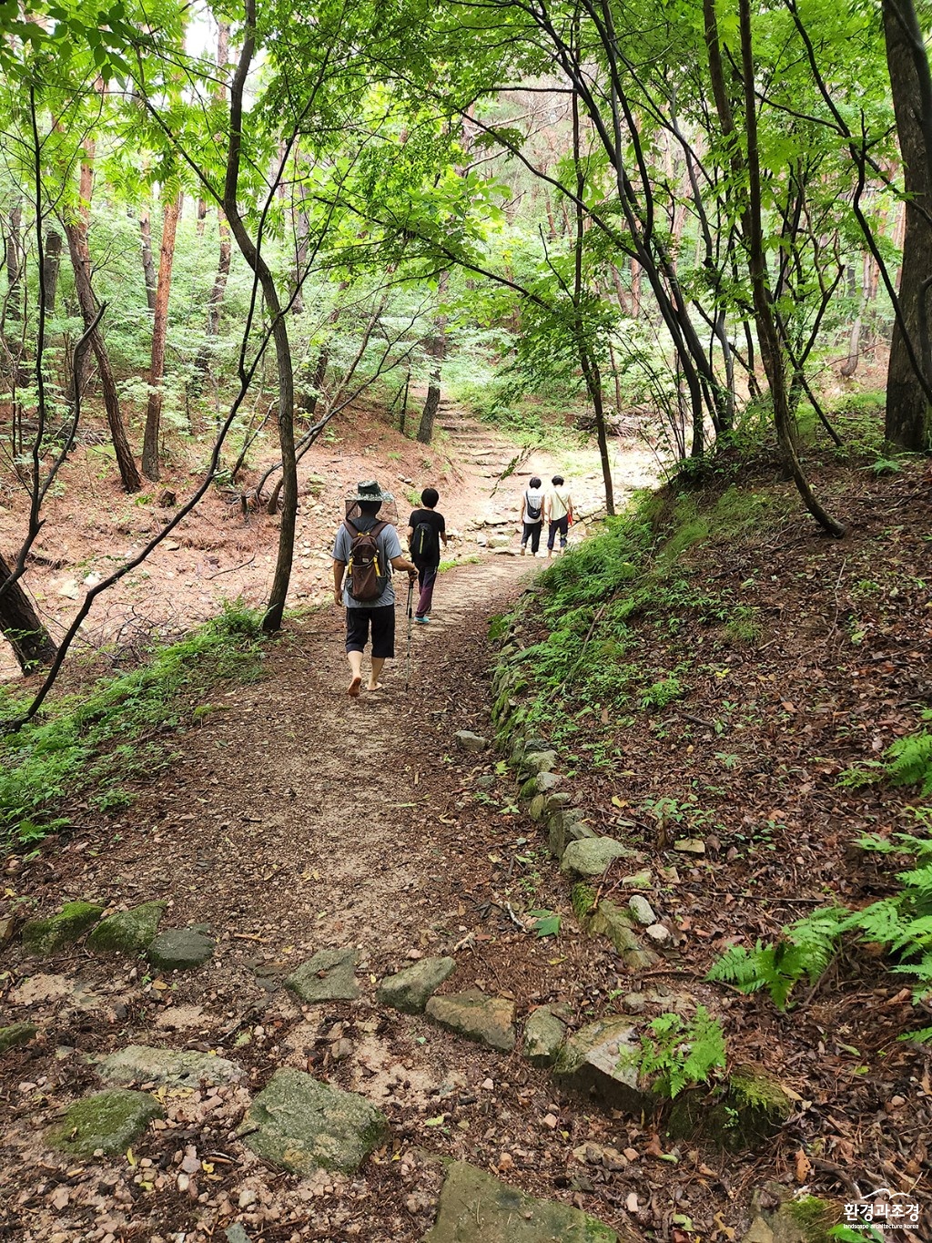 지리산둘레길의 귀산촌인 이용(주천운봉구간).jpg