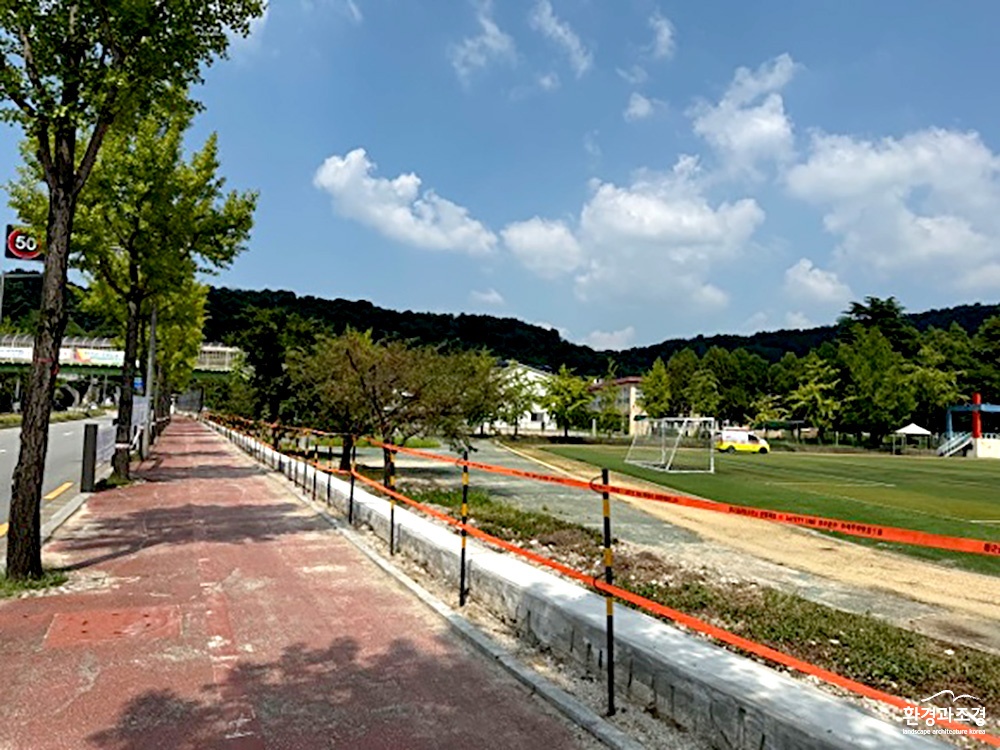 학교 담장을 허문 정읍제일고 ㅂㄷ.jpg