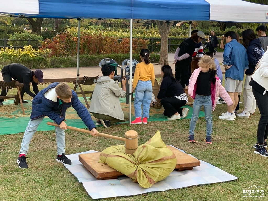 용산가족공원 가을걷이 한마당 관련 사진 (1).jpg