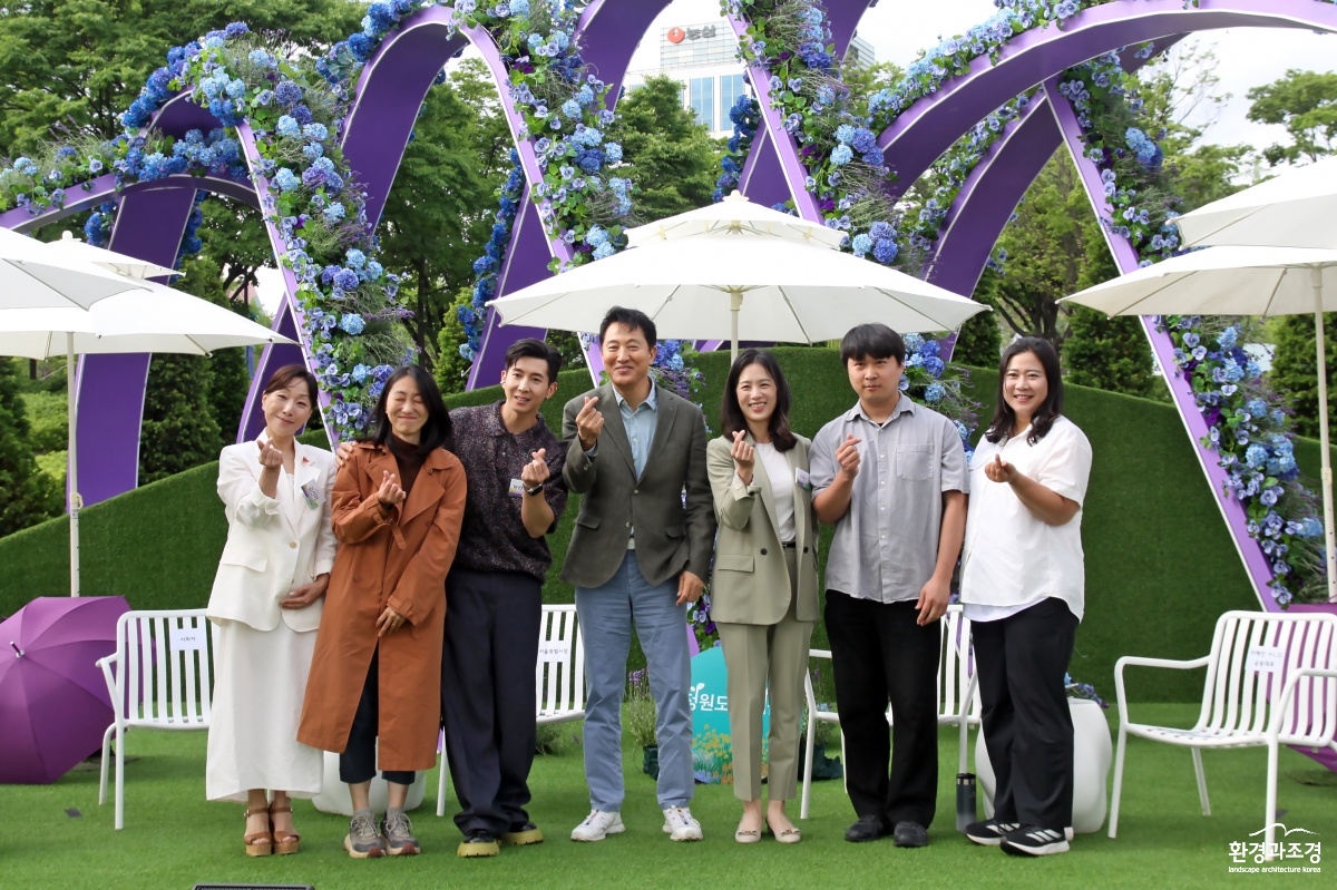 기념사진_02.jpg