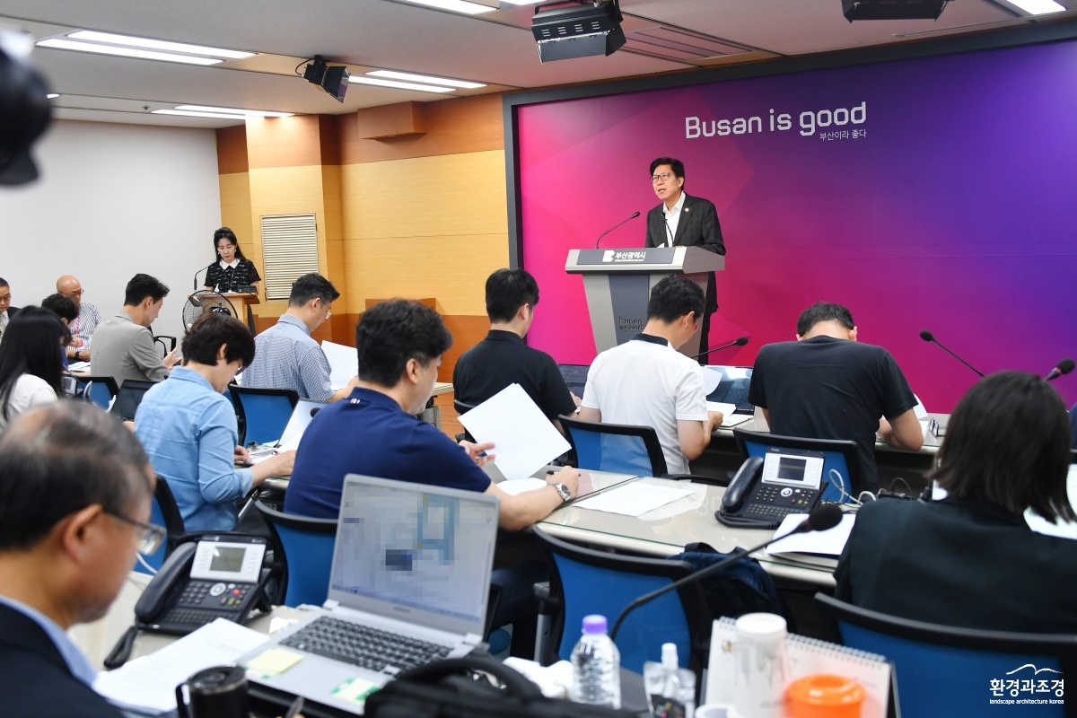 20250722 세계디자인수도 선정 관련 브리핑(기자회견장) 02.jpg