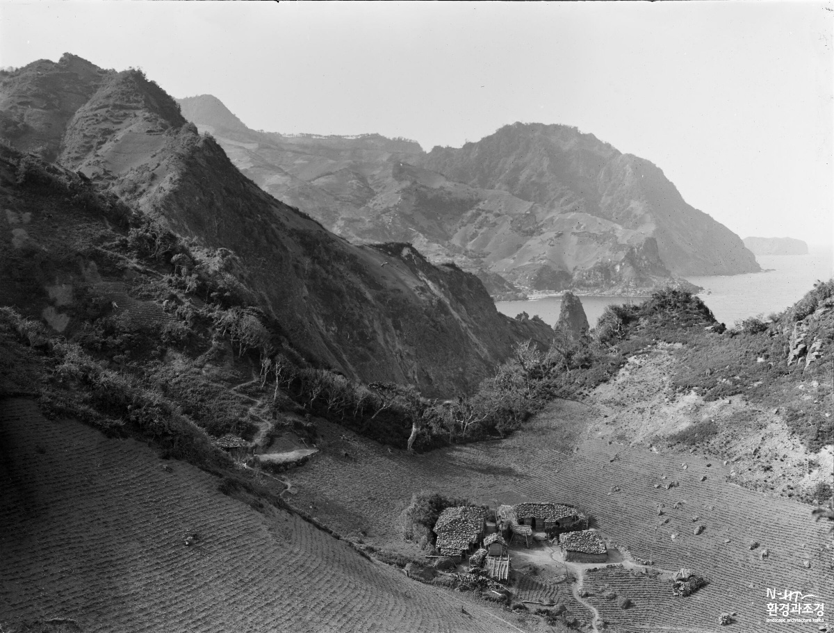 3. 울릉도 도동(1917년).jpg
