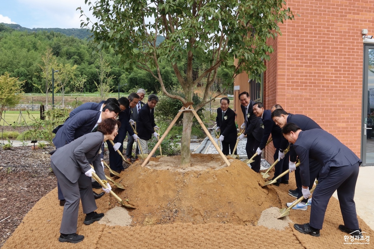 KakaoTalk_20250919_142915147_06.jpg