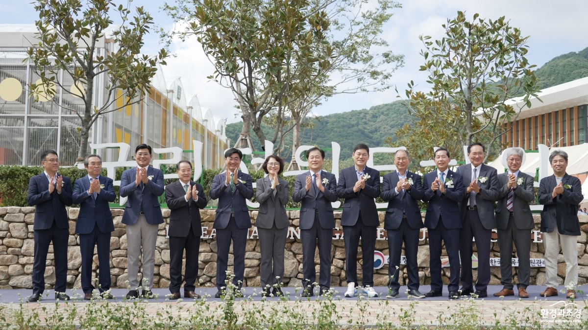 기념촬영.jpg