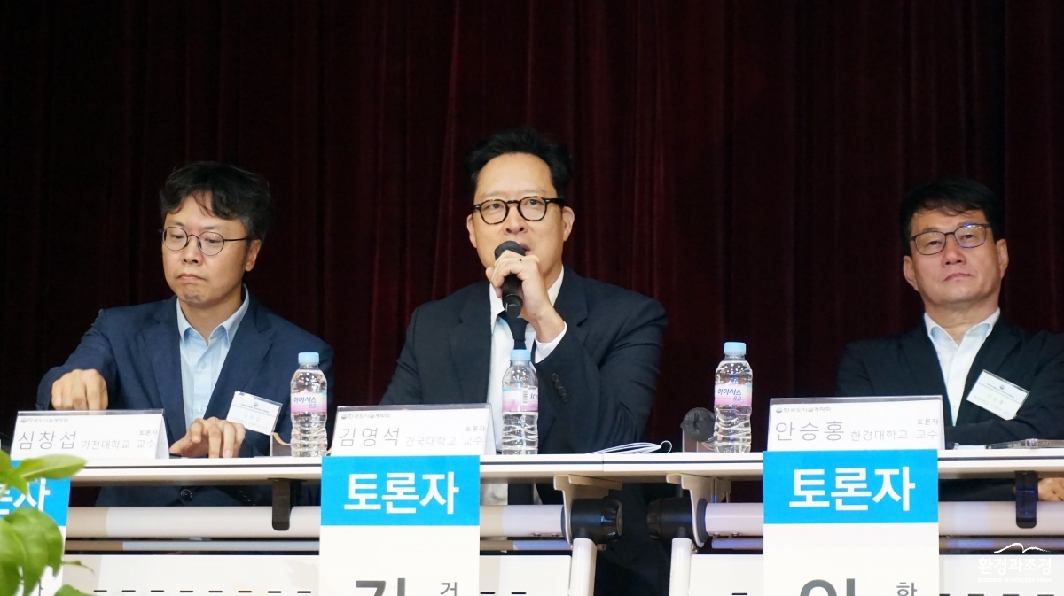 김영석 교수.jpg