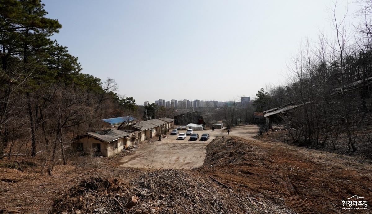 3-2. 화성문화생태공원 봉담3지구 훼손지복구사업 대상지 현장사진.jpg