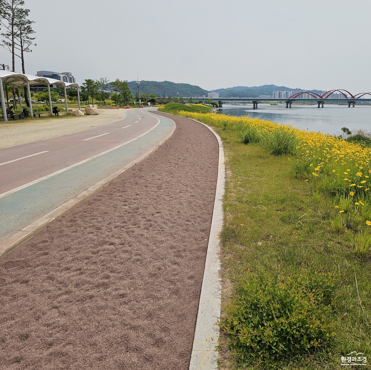 에코적운모-낙동강변1.jpg