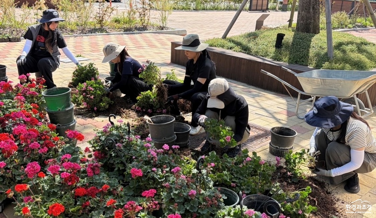 2. 전시조성.jpg